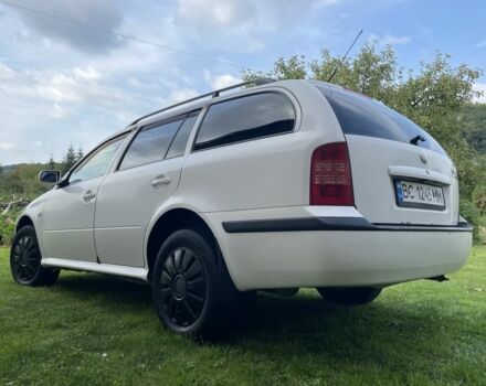 Білий Шкода Октавія, об'ємом двигуна 1.6 л та пробігом 400 тис. км за 3250 $, фото 2 на Automoto.ua