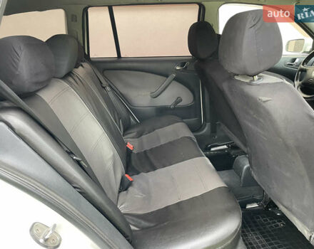 Белый Шкода Октавия, объемом двигателя 1.6 л и пробегом 400 тыс. км за 3270 $, фото 13 на Automoto.ua