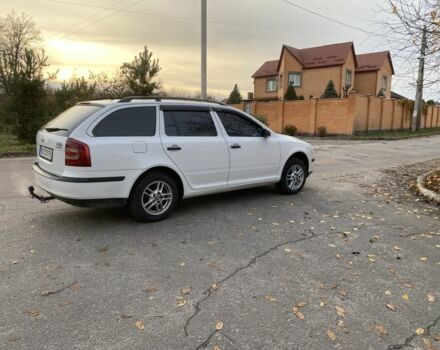 Белый Шкода Октавия, объемом двигателя 1.6 л и пробегом 231 тыс. км за 5950 $, фото 6 на Automoto.ua