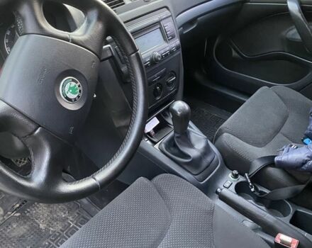 Белый Шкода Октавия, объемом двигателя 1.6 л и пробегом 231 тыс. км за 5950 $, фото 8 на Automoto.ua