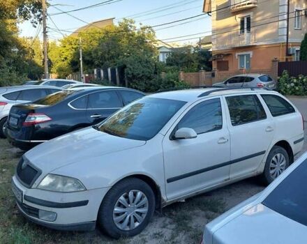 Белый Шкода Октавия, объемом двигателя 1.6 л и пробегом 252 тыс. км за 4600 $, фото 8 на Automoto.ua