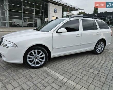 Белый Шкода Октавия, объемом двигателя 1.6 л и пробегом 230 тыс. км за 6600 $, фото 6 на Automoto.ua
