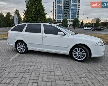 Белый Шкода Октавия, объемом двигателя 1.6 л и пробегом 230 тыс. км за 6600 $, фото 7 на Automoto.ua
