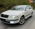 Белый Шкода Октавия, объемом двигателя 1.97 л и пробегом 415 тыс. км за 5499 $, фото 2 на Automoto.ua