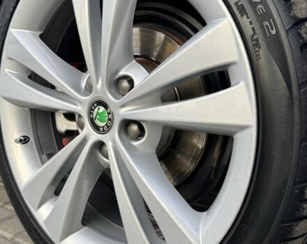 Белый Шкода Октавия, объемом двигателя 2 л и пробегом 280 тыс. км за 9300 $, фото 19 на Automoto.ua