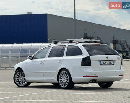 Шкода Октавія 2007 у Києві на Automoto.ua Білий Шкода Октавія, об'ємом двигуна 2 л та пробігом 305 тис. км за 7190 $, фото 2 на Automoto.ua