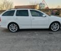 Білий Шкода Октавія, об'ємом двигуна 2 л та пробігом 284 тис. км за 2319 $, фото 2 на Automoto.ua