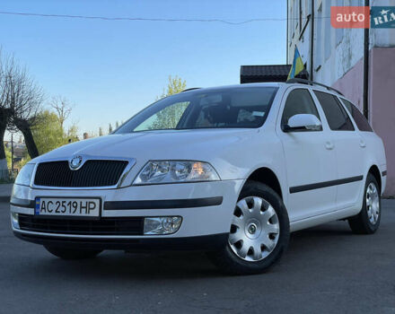 Білий Шкода Октавія, об'ємом двигуна 1.6 л та пробігом 237 тис. км за 5750 $, фото 20 на Automoto.ua
