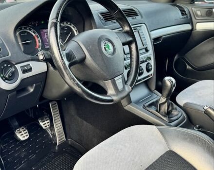 Белый Шкода Октавия, объемом двигателя 2 л и пробегом 280 тыс. км за 9300 $, фото 10 на Automoto.ua