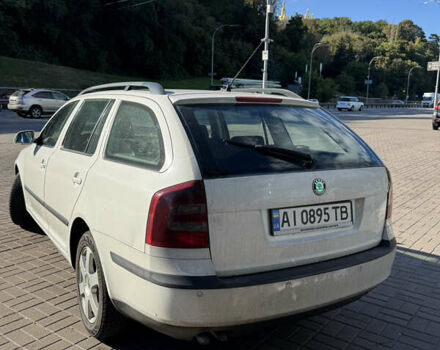 Белый Шкода Октавия, объемом двигателя 1.9 л и пробегом 225 тыс. км за 6500 $, фото 4 на Automoto.ua