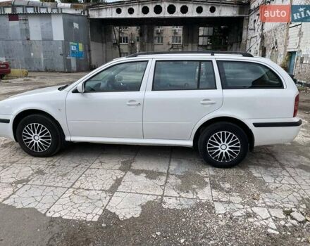 Белый Шкода Октавия, объемом двигателя 1.6 л и пробегом 250 тыс. км за 5700 $, фото 14 на Automoto.ua