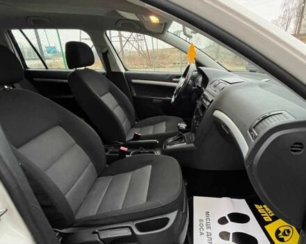 Білий Шкода Октавія, об'ємом двигуна 2 л та пробігом 283 тис. км за 5900 $, фото 22 на Automoto.ua