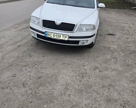 Білий Шкода Октавія, об'ємом двигуна 1.6 л та пробігом 236 тис. км за 5500 $, фото 1 на Automoto.ua