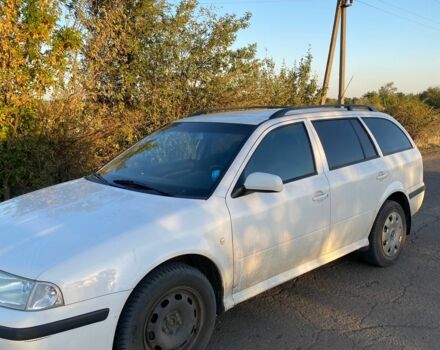 Білий Шкода Октавія, об'ємом двигуна 1.6 л та пробігом 212 тис. км за 6000 $, фото 7 на Automoto.ua