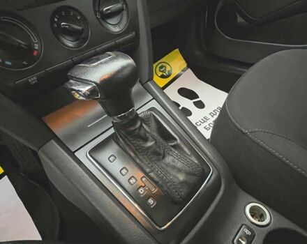 Білий Шкода Октавія, об'ємом двигуна 2 л та пробігом 283 тис. км за 5900 $, фото 11 на Automoto.ua