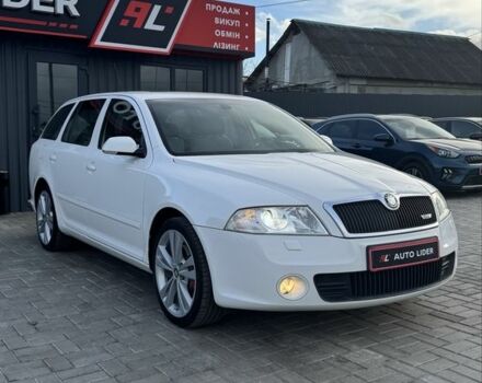 Белый Шкода Октавия, объемом двигателя 2 л и пробегом 280 тыс. км за 9300 $, фото 1 на Automoto.ua