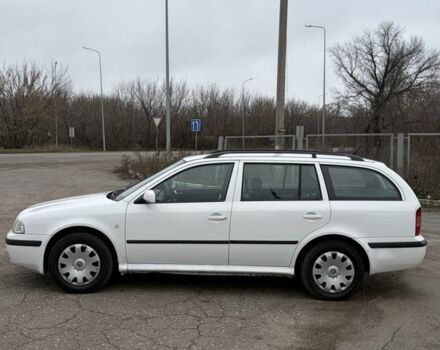 Белый Шкода Октавия, объемом двигателя 2 л и пробегом 300 тыс. км за 2150 $, фото 6 на Automoto.ua