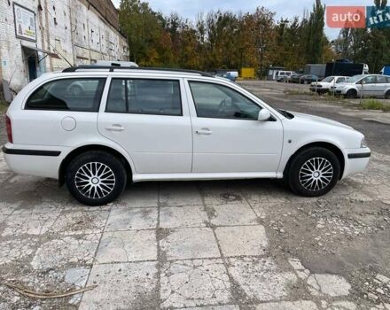 Белый Шкода Октавия, объемом двигателя 1.6 л и пробегом 250 тыс. км за 5700 $, фото 13 на Automoto.ua