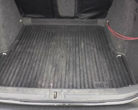 Белый Шкода Октавия, объемом двигателя 2 л и пробегом 250 тыс. км за 4450 $, фото 14 на Automoto.ua