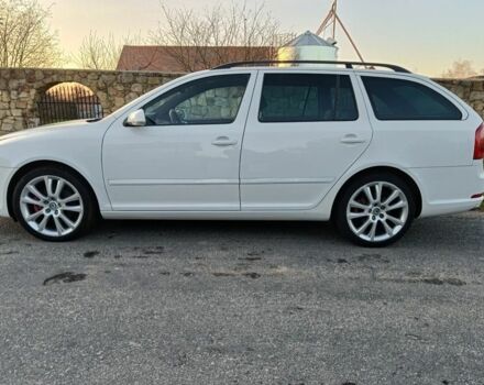 Білий Шкода Октавія, об'ємом двигуна 2 л та пробігом 284 тис. км за 2319 $, фото 3 на Automoto.ua