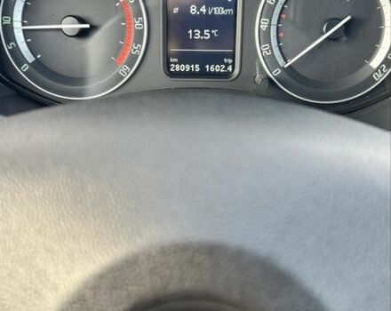 Белый Шкода Октавия, объемом двигателя 2 л и пробегом 280 тыс. км за 9300 $, фото 12 на Automoto.ua