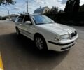 Белый Шкода Октавия, объемом двигателя 1.6 л и пробегом 257 тыс. км за 4800 $, фото 6 на Automoto.ua