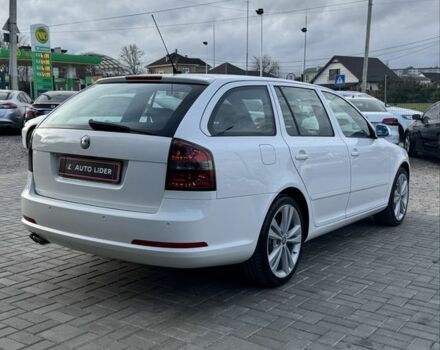 Белый Шкода Октавия, объемом двигателя 2 л и пробегом 280 тыс. км за 9300 $, фото 3 на Automoto.ua