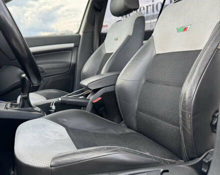 Шкода Октавія 2007 у Києві на Automoto.ua Білий Шкода Октавія, об'ємом двигуна 2 л та пробігом 305 тис. км за 7190 $, фото 17 на Automoto.ua