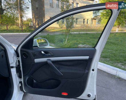 Білий Шкода Октавія, об'ємом двигуна 1.6 л та пробігом 237 тис. км за 5750 $, фото 84 на Automoto.ua