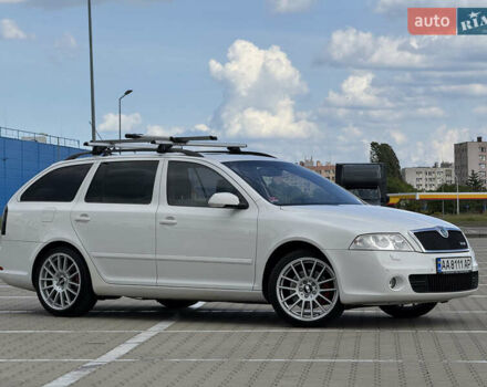 Шкода Октавія 2007 у Києві на Automoto.ua Білий Шкода Октавія, об'ємом двигуна 2 л та пробігом 305 тис. км за 7190 $, фото 5 на Automoto.ua