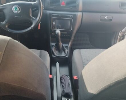 Белый Шкода Октавия, объемом двигателя 1 л и пробегом 280 тыс. км за 4600 $, фото 4 на Automoto.ua