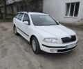 Білий Шкода Октавія, об'ємом двигуна 1.6 л та пробігом 236 тис. км за 5500 $, фото 1 на Automoto.ua