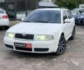 Белый Шкода Октавия, объемом двигателя 1.6 л и пробегом 168 тыс. км за 5940 $, фото 1 на Automoto.ua