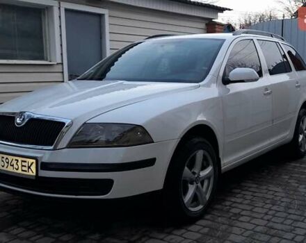 Белый Шкода Октавия, объемом двигателя 1.6 л и пробегом 214 тыс. км за 6000 $, фото 2 на Automoto.ua
