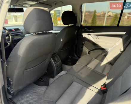 Белый Шкода Октавия, объемом двигателя 1.6 л и пробегом 310 тыс. км за 5350 $, фото 24 на Automoto.ua