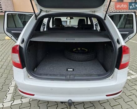 Белый Шкода Октавия, объемом двигателя 1.6 л и пробегом 268 тыс. км за 9500 $, фото 32 на Automoto.ua