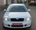 Білий Шкода Октавія, об'ємом двигуна 1.6 л та пробігом 245 тис. км за 6900 $, фото 24 на Automoto.ua