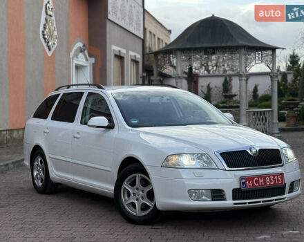 Білий Шкода Октавія, об'ємом двигуна 1.6 л та пробігом 245 тис. км за 6900 $, фото 15 на Automoto.ua