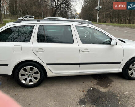Белый Шкода Октавия, объемом двигателя 1.97 л и пробегом 228 тыс. км за 7200 $, фото 3 на Automoto.ua