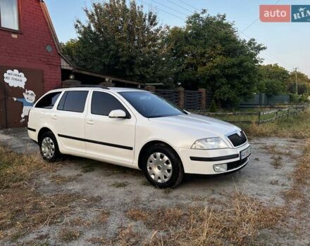 Белый Шкода Октавия, объемом двигателя 1.6 л и пробегом 307 тыс. км за 5500 $, фото 15 на Automoto.ua