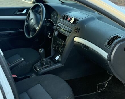 Шкода Октавия 2008 в Славянске на Automoto.ua Белый Шкода Октавия, объемом двигателя 1.9 л и пробегом 188 тыс. км за 2850 $, фото 7 на Automoto.ua