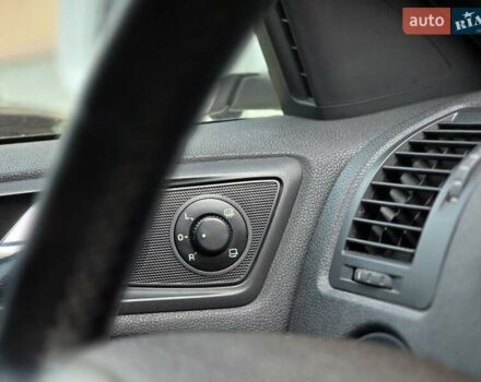 Белый Шкода Октавия, объемом двигателя 1.6 л и пробегом 268 тыс. км за 9500 $, фото 13 на Automoto.ua