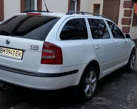 Белый Шкода Октавия, объемом двигателя 1.6 л и пробегом 214 тыс. км за 6000 $, фото 1 на Automoto.ua