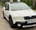 Белый Шкода Октавия, объемом двигателя 1.9 л и пробегом 211 тыс. км за 5999 $, фото 1 на Automoto.ua