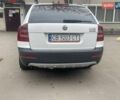 Белый Шкода Октавия, объемом двигателя 2 л и пробегом 263 тыс. км за 6200 $, фото 2 на Automoto.ua