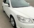 Белый Шкода Октавия, объемом двигателя 1.6 л и пробегом 165 тыс. км за 7800 $, фото 1 на Automoto.ua