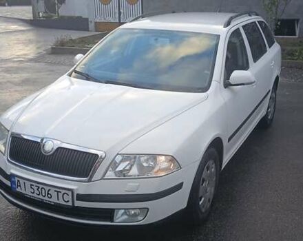 Білий Шкода Октавія, об'ємом двигуна 1.6 л та пробігом 236 тис. км за 6500 $, фото 2 на Automoto.ua