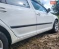 Білий Шкода Октавія, об'ємом двигуна 1.8 л та пробігом 219 тис. км за 7000 $, фото 3 на Automoto.ua
