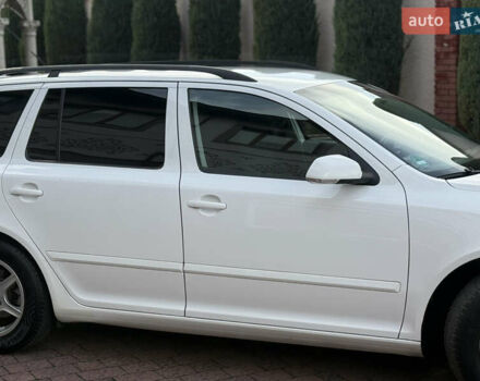 Білий Шкода Октавія, об'ємом двигуна 1.6 л та пробігом 245 тис. км за 6900 $, фото 21 на Automoto.ua