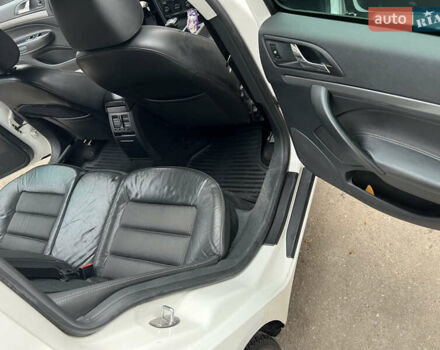 Белый Шкода Октавия, объемом двигателя 1.97 л и пробегом 228 тыс. км за 7200 $, фото 12 на Automoto.ua